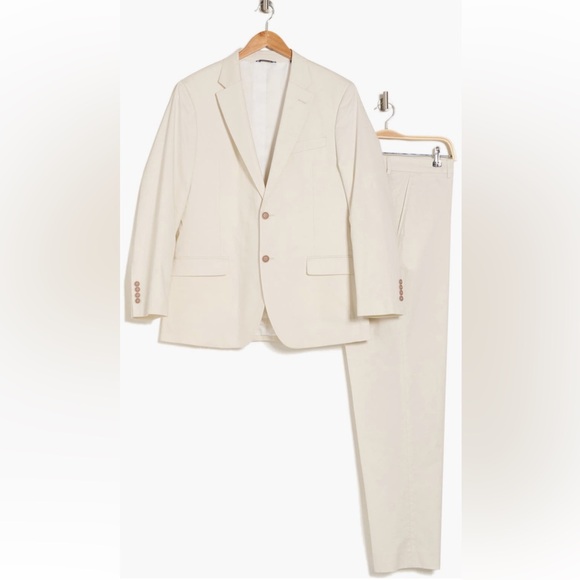 Nautica
Stretch Cotton Suit Color: White
Size: 46R
Fit: True to size - Picture 3 of 3